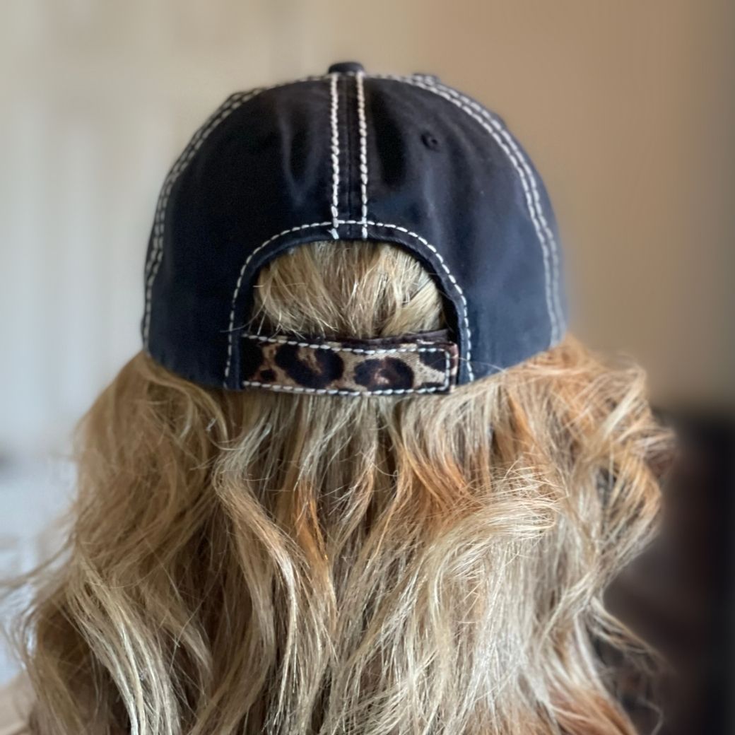 BLACK BASEBALL BABE CAP